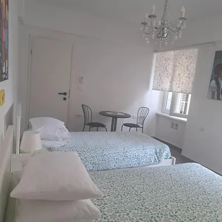 Istrabella -spacious Four Bedroom Apartment *