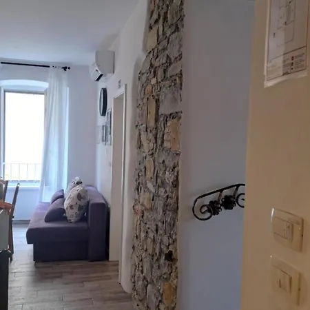 Apartment Istrabella -spacious Four Bedroom Koper